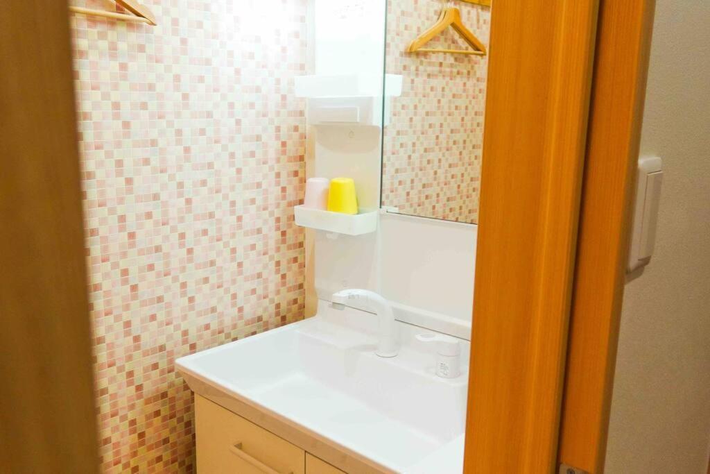 吉福屋/机场直达/3分步行地铁jr/14分usj/心斋桥/難波 Villa Osaka Buitenkant foto